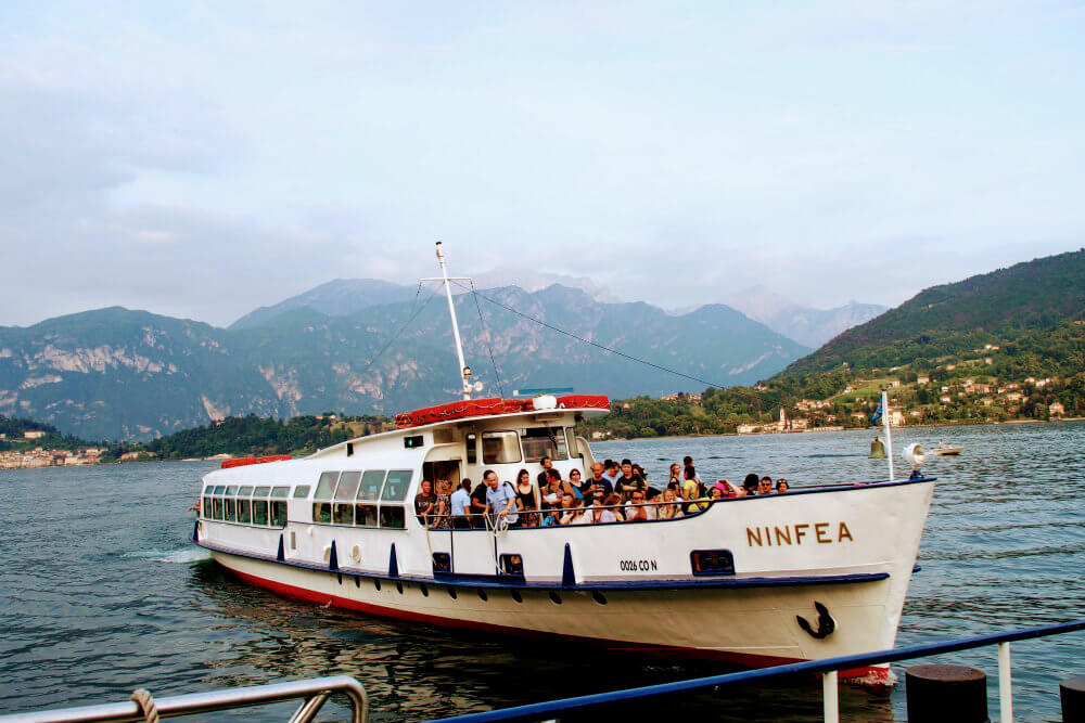 A fast passenger ferry arrives at Tremezzo for onward travel to Argegno and Como