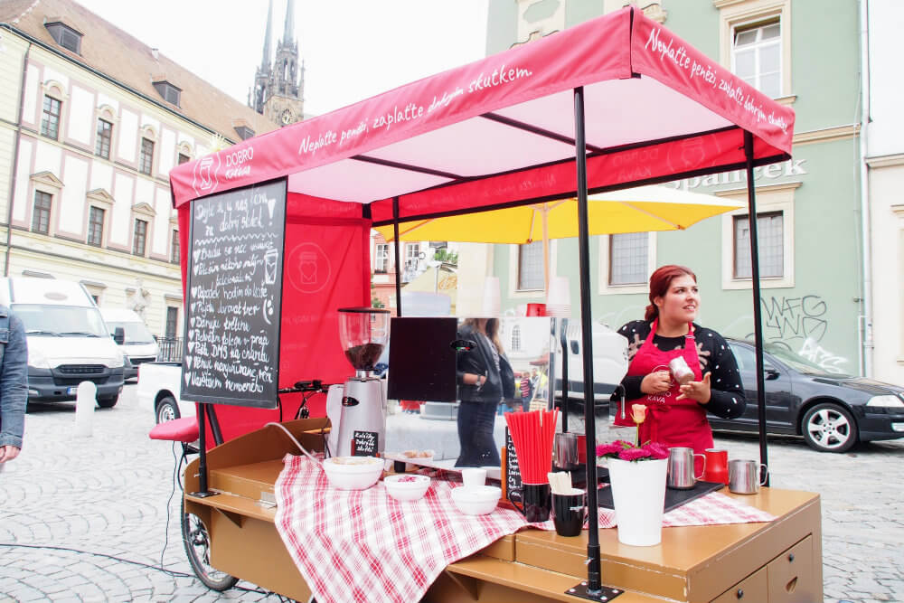 Free coffee in exchange for good deeds from the DobroKáva stand on Brno's Cabbage Square