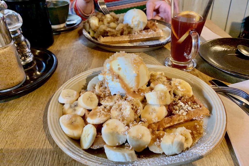 Treat yourself to a fully-loaded freshly-made waffle at the Waffle House, one of the best things to do in St Albans